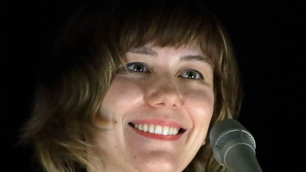 Molly Tuttle’s Pop Record Topped the Bluegrass Chart