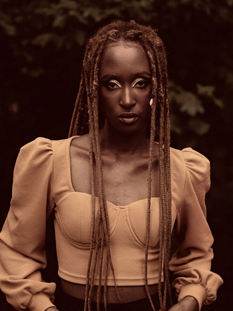 Inside Délires d'une Mélomane: How KA BERRA Built a Rap About Masks