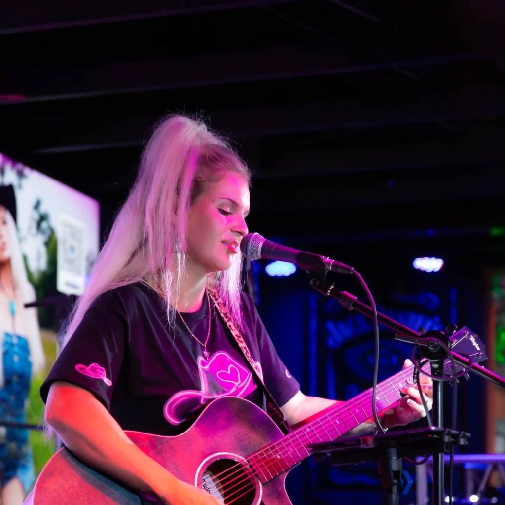 Brooke Washor on Two Chords, Spanish Guitar and the Making of Cowboy