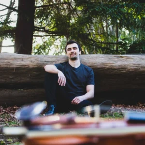 Inside Effervescence: How Logan Threshold Built a One-Man Synth Rock Debut